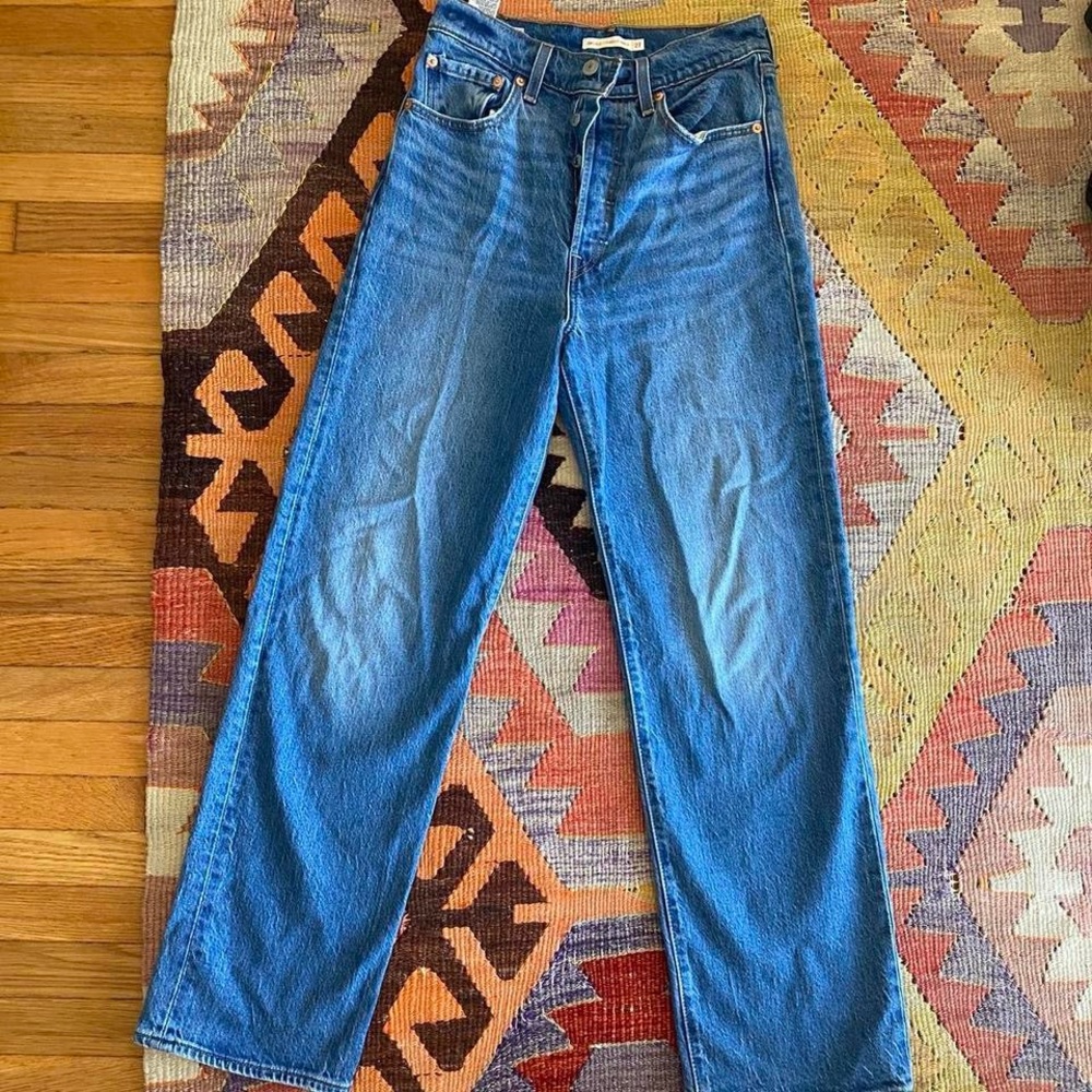 Levi’s Ribcage Straight sz 27